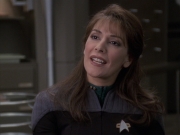 extant_StarTrek_VOY_6x24-LifeLine_02384.jpg