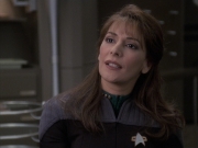 extant_StarTrek_VOY_6x24-LifeLine_02392.jpg