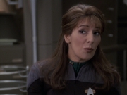 extant_StarTrek_VOY_6x24-LifeLine_02397.jpg