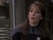 extant_StarTrek_VOY_6x24-LifeLine_02408.jpg