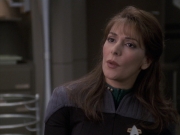 extant_StarTrek_VOY_6x24-LifeLine_02413.jpg