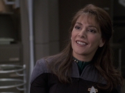 extant_StarTrek_VOY_6x24-LifeLine_02427.jpg