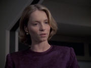 extant_StarTrek_VOY_6x24-LifeLine_02443.jpg