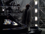 extant_StarTrek_VOY_6x24-LifeLine_02584.jpg