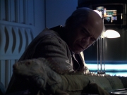 extant_StarTrek_VOY_6x24-LifeLine_02720.jpg