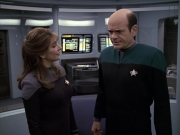 Filename=extant_StarTrek_VOY_6x24-LifeLine_02768.jpg
Filesize=167KiB
Dimensions=1200x900
Date added=Jan 03, 2020 extant_StarTrek_VOY_6x24-LifeLine_02768.jpg
