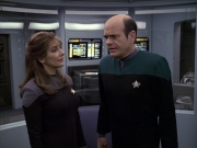 Filename=extant_StarTrek_VOY_6x24-LifeLine_02769.jpg
Filesize=167KiB
Dimensions=1200x900
Date added=Jan 03, 2020 extant_StarTrek_VOY_6x24-LifeLine_02769.jpg