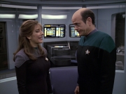 Filename=extant_StarTrek_VOY_6x24-LifeLine_02773.jpg
Filesize=177KiB
Dimensions=1200x900
Date added=Jan 03, 2020 extant_StarTrek_VOY_6x24-LifeLine_02773.jpg