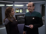Filename=extant_StarTrek_VOY_6x24-LifeLine_02791.jpg
Filesize=176KiB
Dimensions=1200x900
Date added=Jan 03, 2020 extant_StarTrek_VOY_6x24-LifeLine_02791.jpg