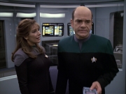Filename=extant_StarTrek_VOY_6x24-LifeLine_02792.jpg
Filesize=170KiB
Dimensions=1200x900
Date added=Jan 03, 2020 extant_StarTrek_VOY_6x24-LifeLine_02792.jpg