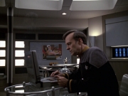 Filename=extant_StarTrek_VOY_6x24-LifeLine_02852.jpg
Filesize=175KiB
Dimensions=1200x900
Date added=Jan 03, 2020 extant_StarTrek_VOY_6x24-LifeLine_02852.jpg