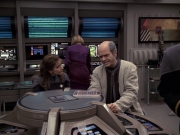extant_StarTrek_VOY_6x24-LifeLine_02911.jpg
