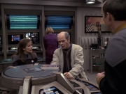 extant_StarTrek_VOY_6x24-LifeLine_02913.jpg