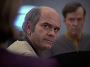 extant_StarTrek_VOY_6x24-LifeLine_02934.jpg