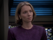 extant_StarTrek_VOY_6x24-LifeLine_02945.jpg