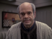 extant_StarTrek_VOY_6x24-LifeLine_02968.jpg