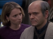 extant_StarTrek_VOY_6x24-LifeLine_02992.jpg