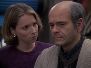 extant_StarTrek_VOY_6x24-LifeLine_02993.jpg