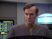 extant_StarTrek_VOY_6x24-LifeLine_02997.jpg