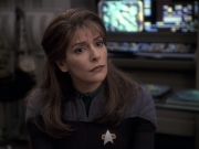 extant_StarTrek_VOY_6x24-LifeLine_02998.jpg