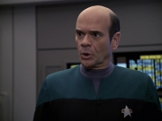 extant_StarTrek_VOY_6x24-LifeLine_03033.jpg