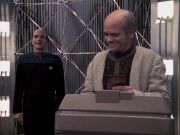 Filename=extant_StarTrek_VOY_6x24-LifeLine_03157.jpg
Filesize=219KiB
Dimensions=1200x900
Date added=Jan 03, 2020 extant_StarTrek_VOY_6x24-LifeLine_03157.jpg