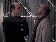 extant_StarTrek_VOY_6x24-LifeLine_03221.jpg