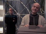 extant_StarTrek_VOY_6x24-LifeLine_03231.jpg