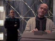 extant_StarTrek_VOY_6x24-LifeLine_03232.jpg