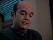 Filename=extant_StarTrek_VOY_6x24-LifeLine_03353.jpg
Filesize=130KiB
Dimensions=1200x900
Date added=Jan 03, 2020 extant_StarTrek_VOY_6x24-LifeLine_03353.jpg