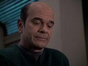 Filename=extant_StarTrek_VOY_6x24-LifeLine_03354.jpg
Filesize=132KiB
Dimensions=1200x900
Date added=Jan 03, 2020 extant_StarTrek_VOY_6x24-LifeLine_03354.jpg