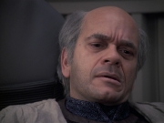 extant_StarTrek_VOY_6x24-LifeLine_03403.jpg