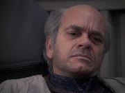 extant_StarTrek_VOY_6x24-LifeLine_03406.jpg