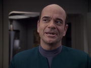extant_StarTrek_VOY_6x24-LifeLine_03500.jpg