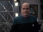 Filename=extant_StarTrek_VOY_6x24-LifeLine_03550.jpg
Filesize=158KiB
Dimensions=1200x900
Date added=Jan 03, 2020 extant_StarTrek_VOY_6x24-LifeLine_03550.jpg