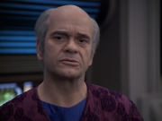 extant_StarTrek_VOY_6x24-LifeLine_03580.jpg