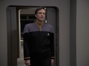 extant_StarTrek_VOY_6x24-LifeLine_03594.jpg