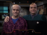 extant_StarTrek_VOY_6x24-LifeLine_03632.jpg