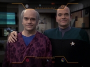 extant_StarTrek_VOY_6x24-LifeLine_03633.jpg