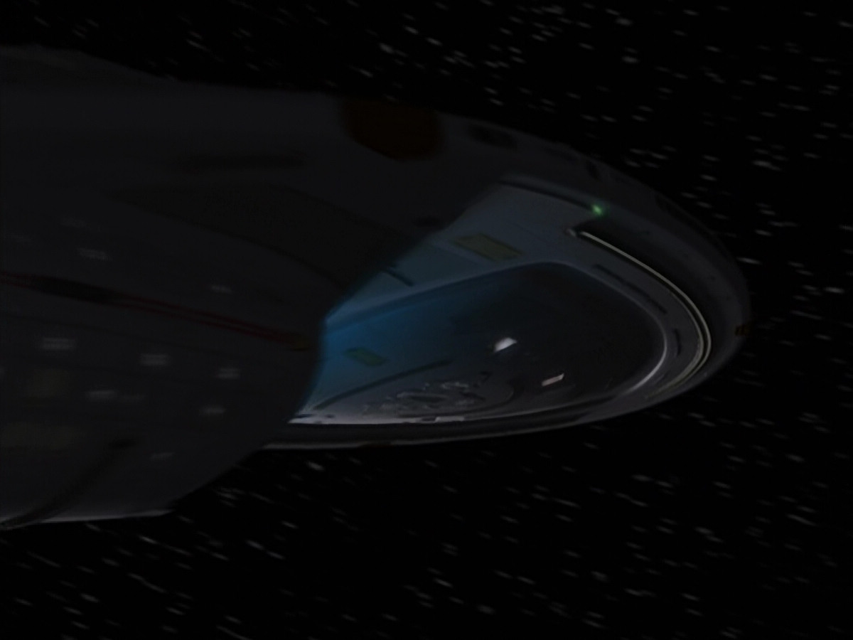 extant_StarTrek_VOY_6x25-TheHauntingOfDeckTwelve_00007.jpg