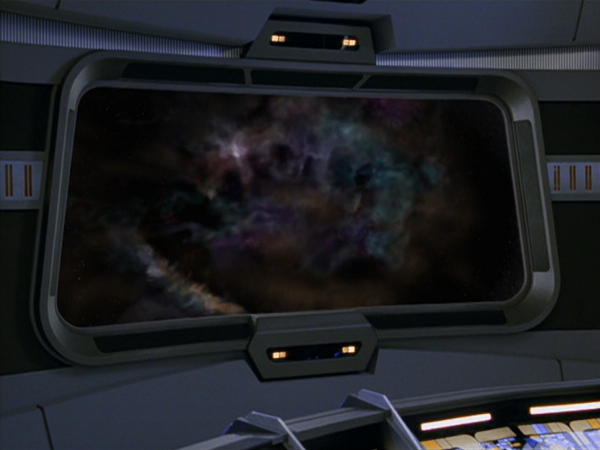 extant_StarTrek_VOY_6x25-TheHauntingOfDeckTwelve_00144.jpg