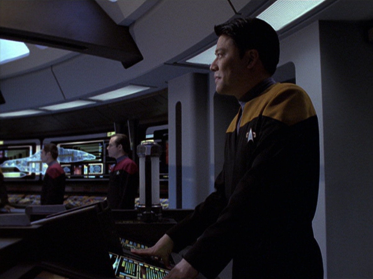 extant_StarTrek_VOY_6x25-TheHauntingOfDeckTwelve_00166.jpg