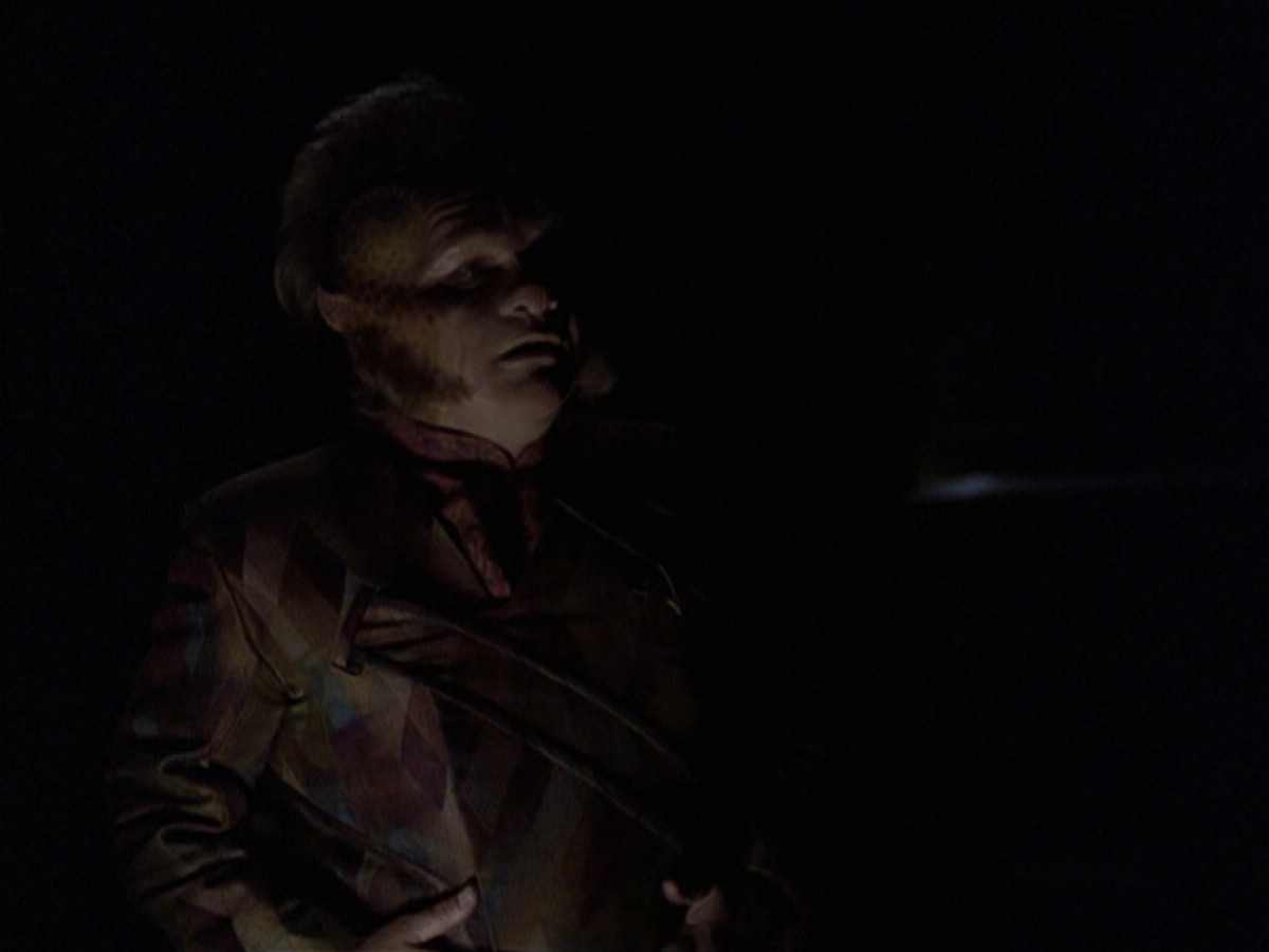 extant_StarTrek_VOY_6x25-TheHauntingOfDeckTwelve_00467.jpg