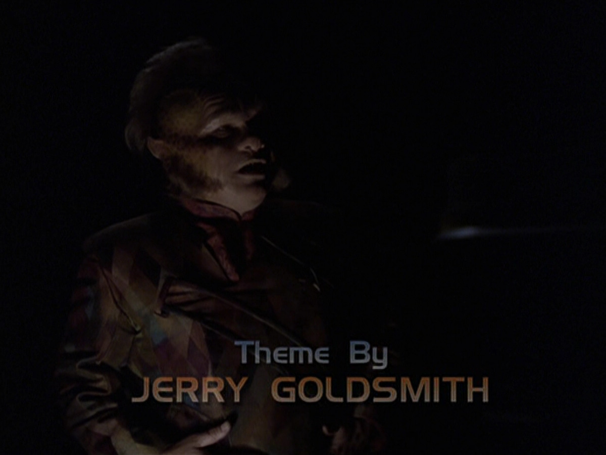 extant_StarTrek_VOY_6x25-TheHauntingOfDeckTwelve_00468.jpg