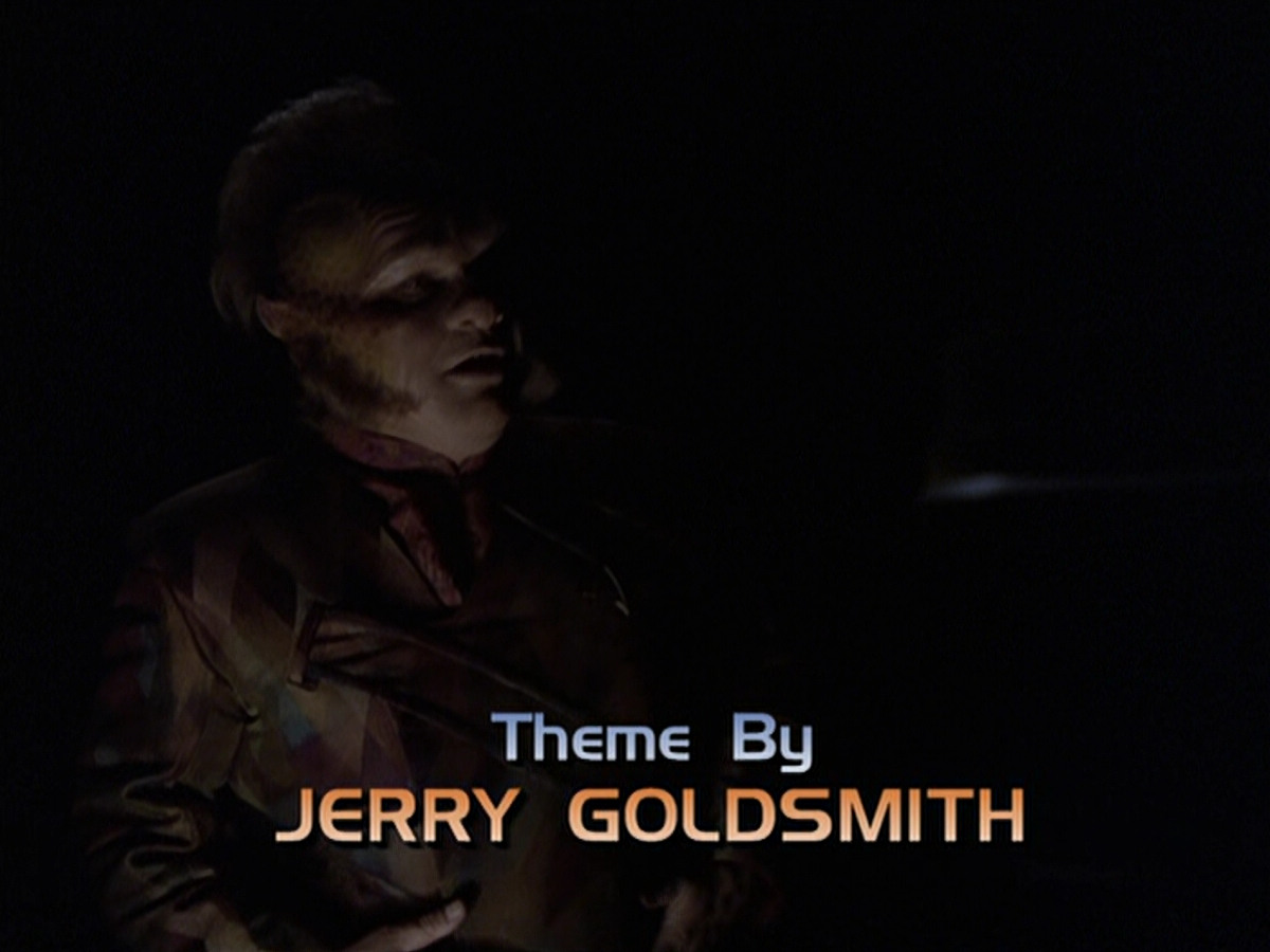 extant_StarTrek_VOY_6x25-TheHauntingOfDeckTwelve_00469.jpg