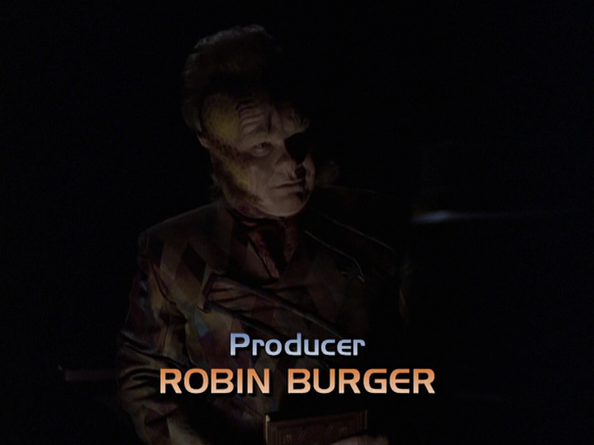 extant_StarTrek_VOY_6x25-TheHauntingOfDeckTwelve_00504.jpg