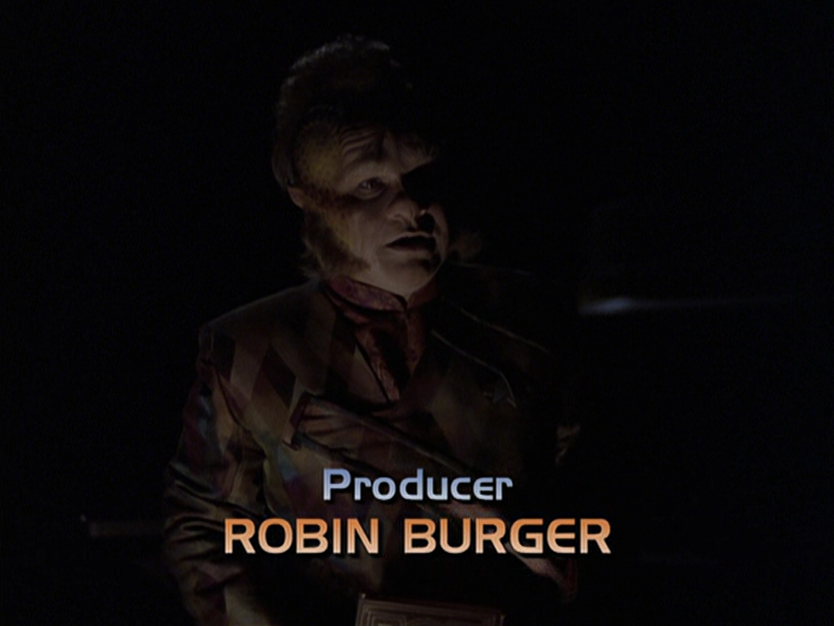extant_StarTrek_VOY_6x25-TheHauntingOfDeckTwelve_00506.jpg