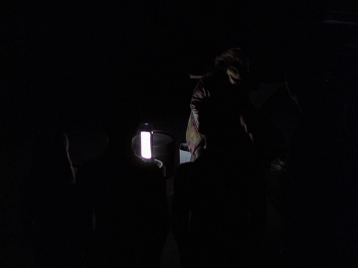extant_StarTrek_VOY_6x25-TheHauntingOfDeckTwelve_00575.jpg