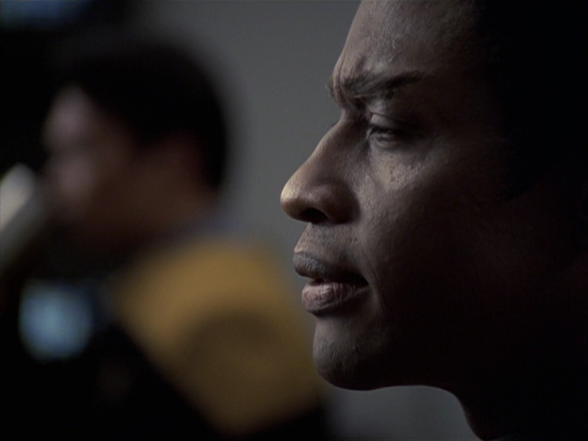 extant_StarTrek_VOY_6x25-TheHauntingOfDeckTwelve_00722.jpg