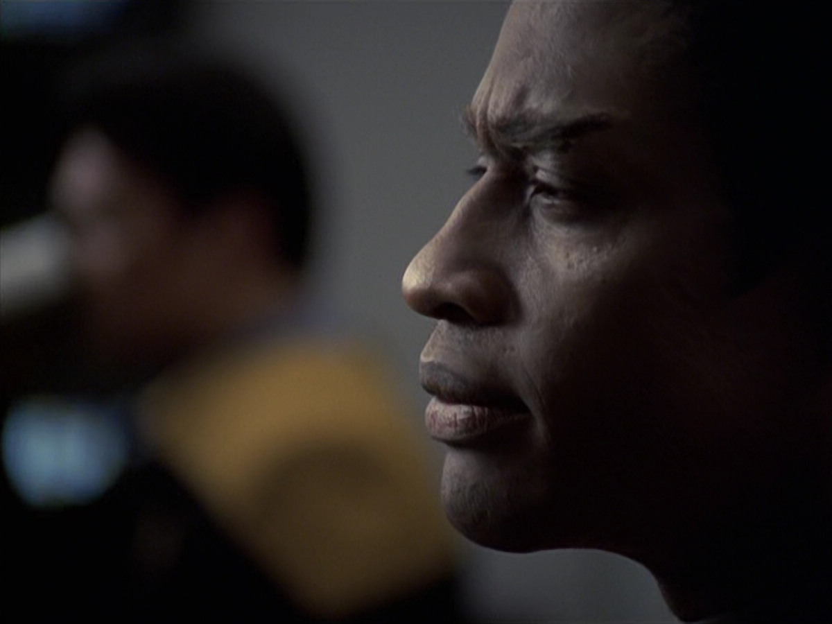 extant_StarTrek_VOY_6x25-TheHauntingOfDeckTwelve_00724.jpg